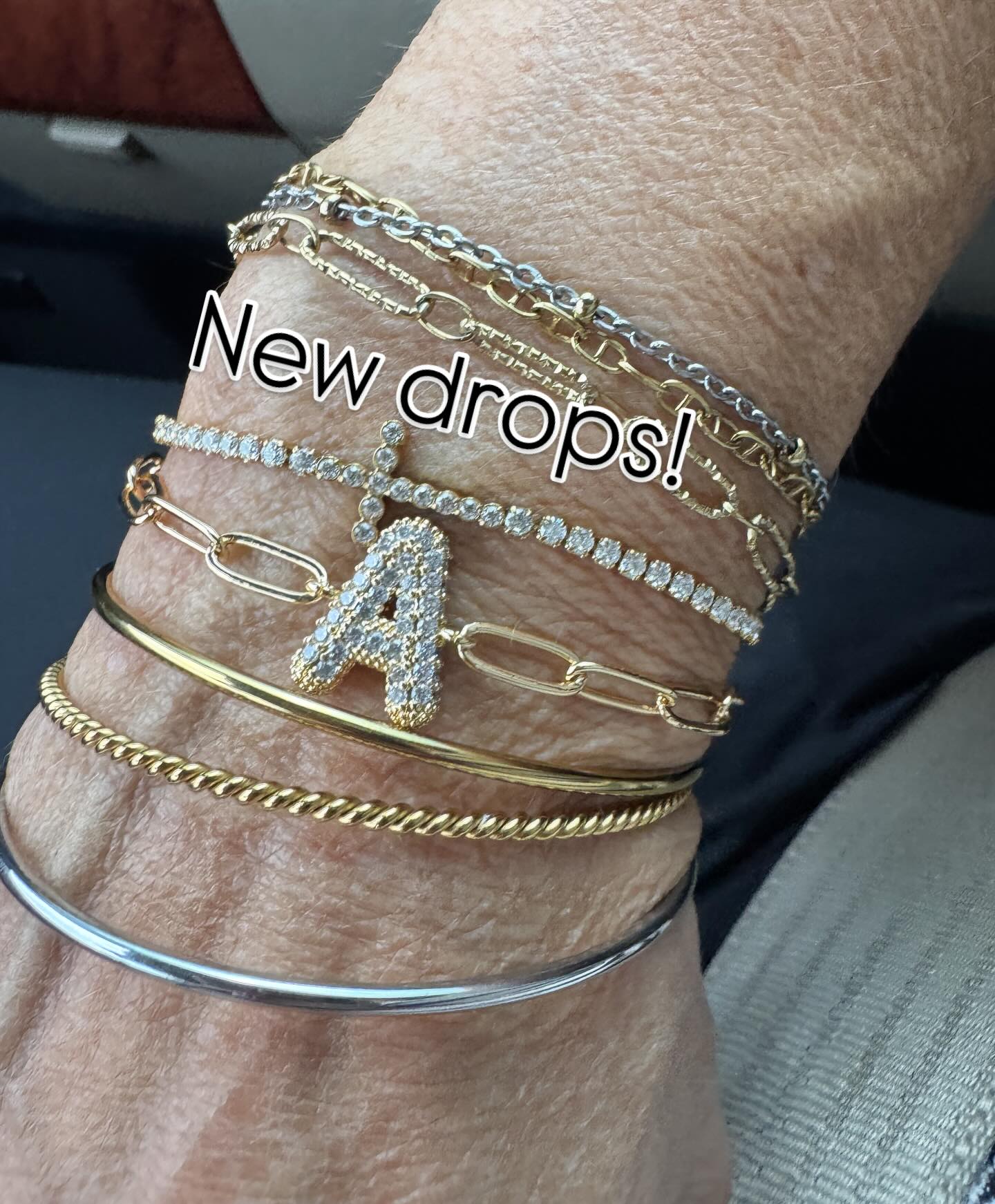 New bubble initial bracelets are dropping today in the new catalog! #jbloom #newcatalogue #bubbleinitial